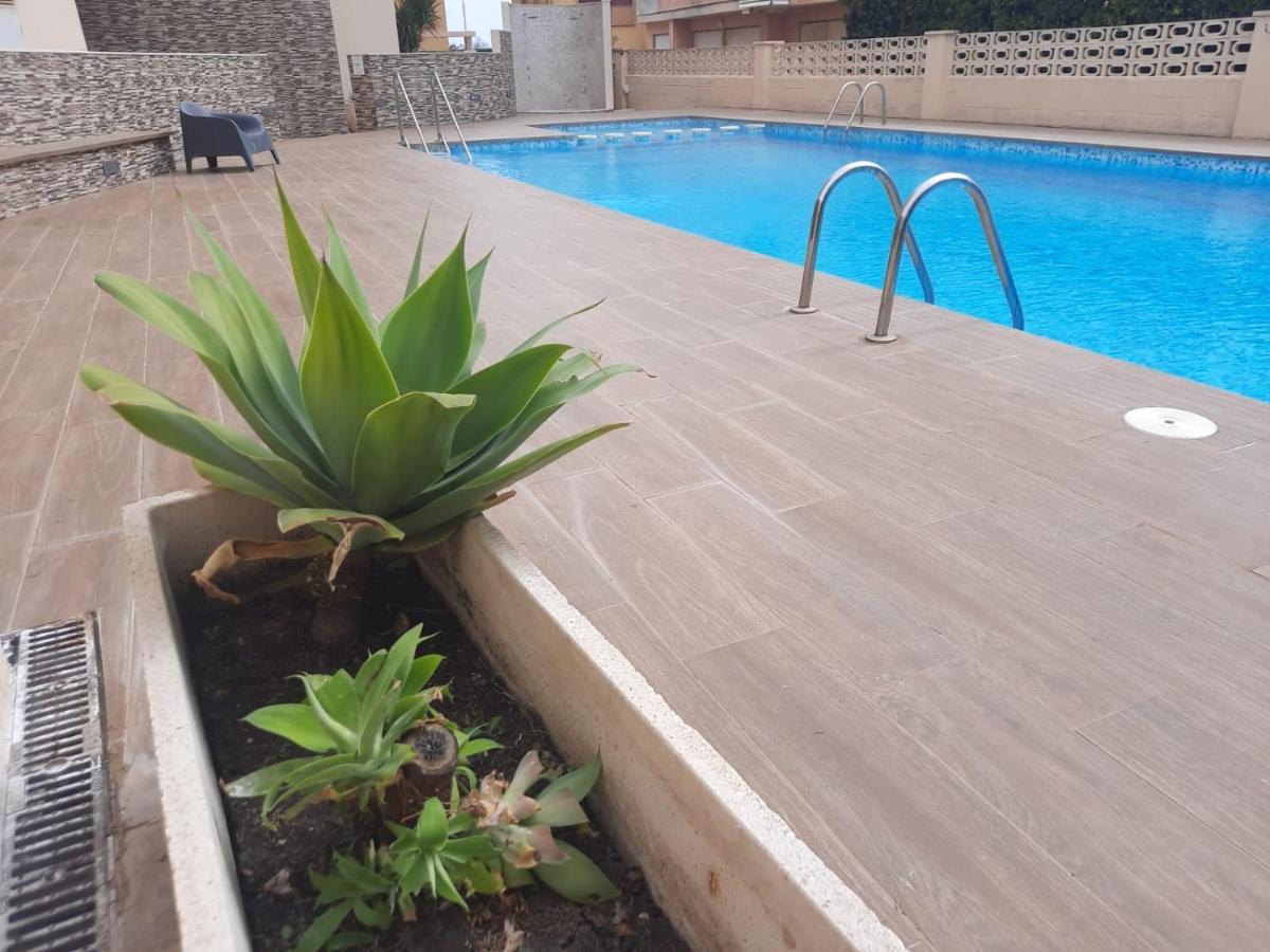 Apartamento A 100 Metros De La Playa Con Grande Terraza Y Vistas Al Mar Daimus Exterior photo